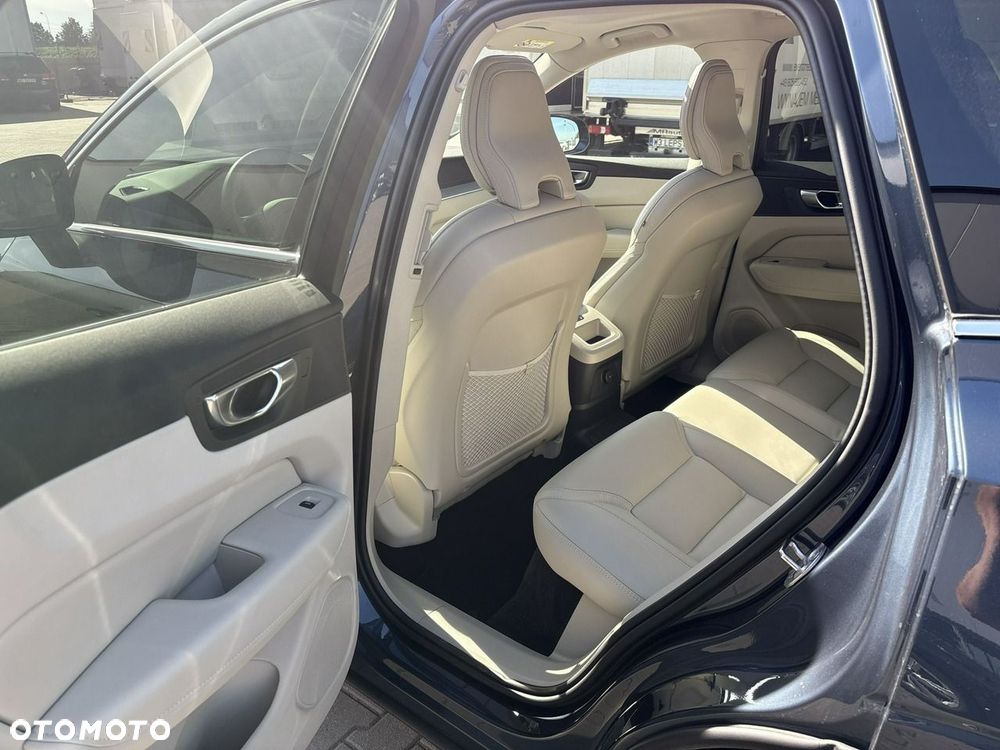 Volvo XC 60 T8 Plug-In Hybrid AWD Ultimate Bright - 20