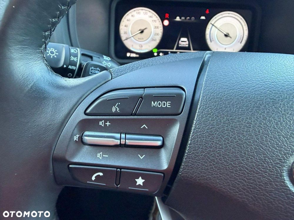 Hyundai Kona 39kWh Executive - 19