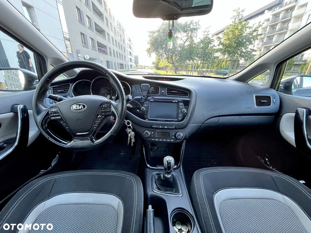 Kia Ceed 1.6 CRDi L - 8