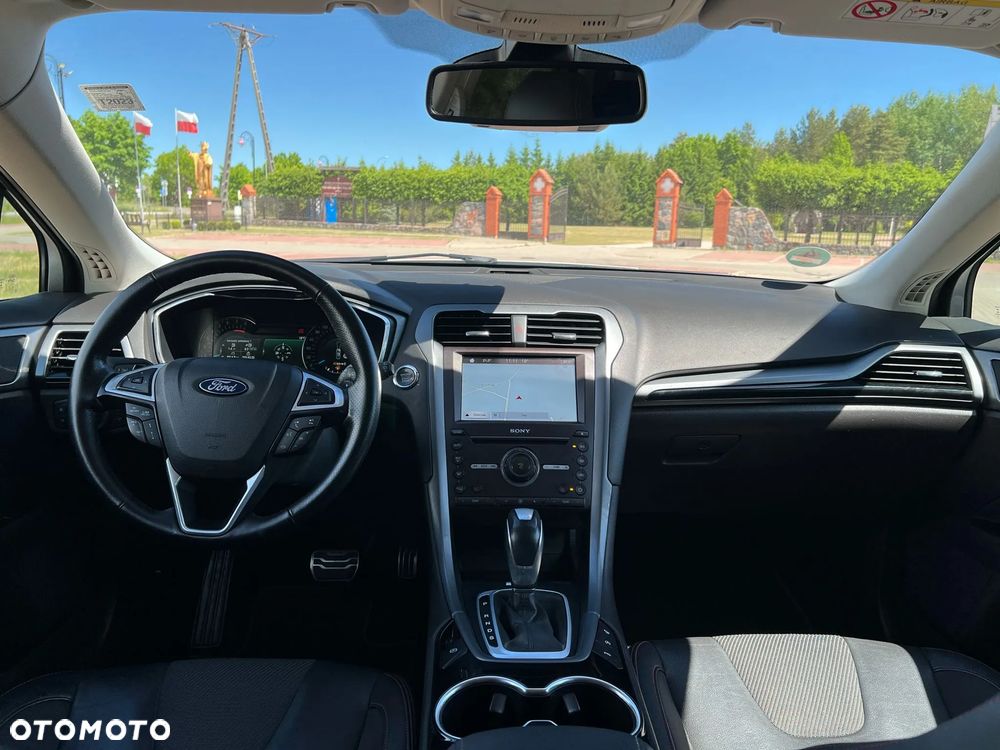 Ford Mondeo 2.0 EcoBoost STart-Stopp Autom ST-Line - 13