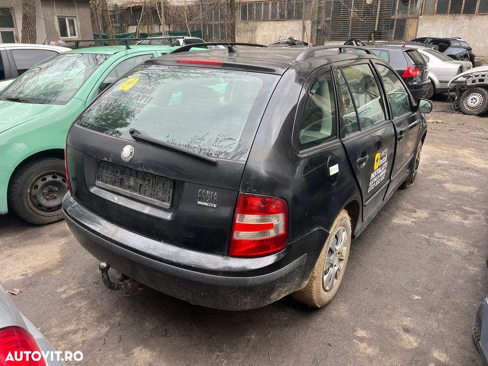 Dezmembrez Skoda Fabia 1 negru break facelift 2006 1,4 TDI - 9
