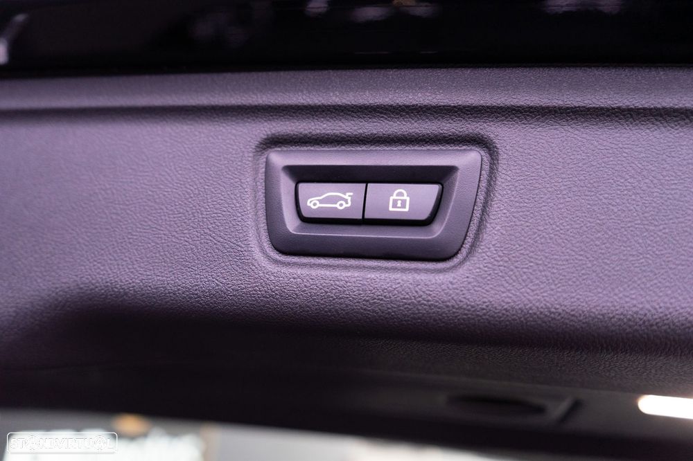 BMW 330 e Pack M Auto - 16