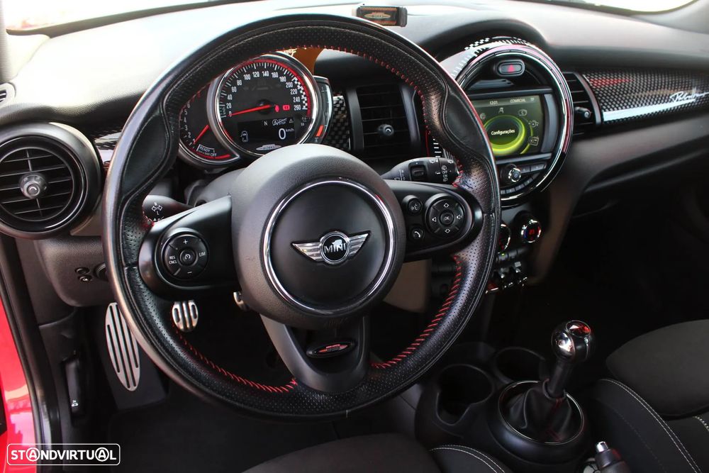 MINI 3 Portas John Cooper Works - 12
