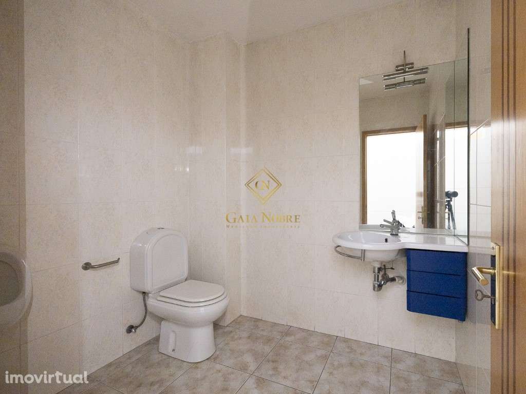 Loja em Seixezelo (EN1) - Grande imagem: 4/9