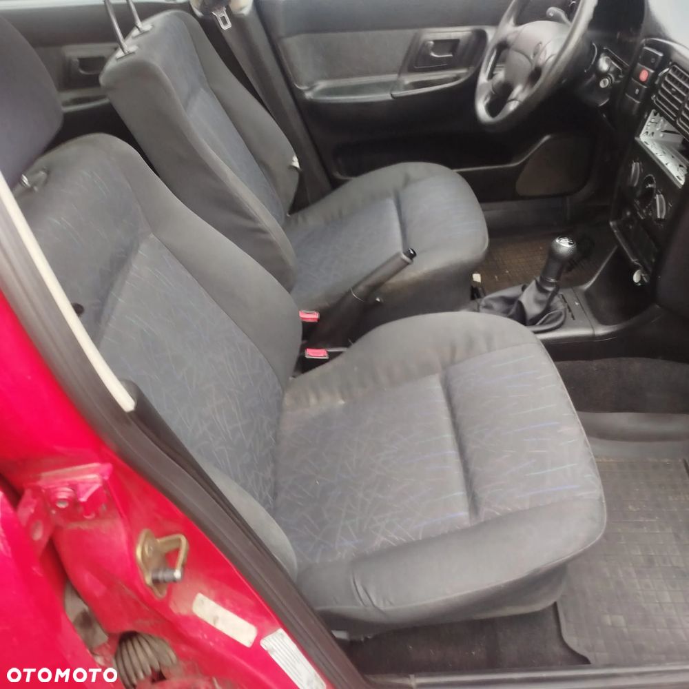 Volkswagen Polo Classic na części . - 4