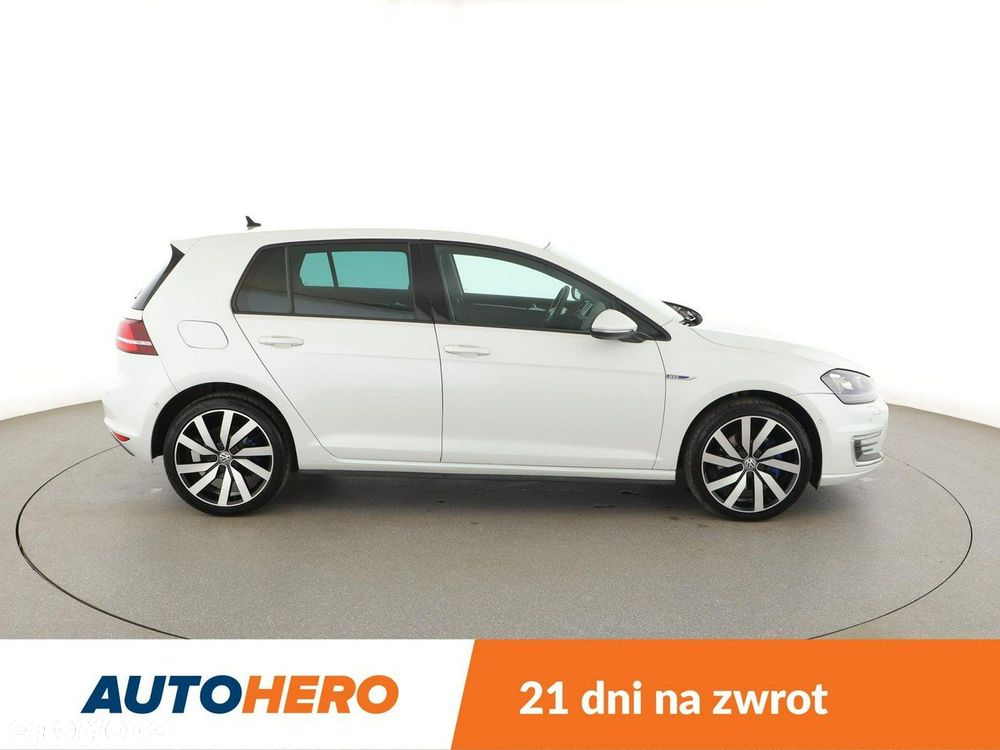 Volkswagen Golf - 9