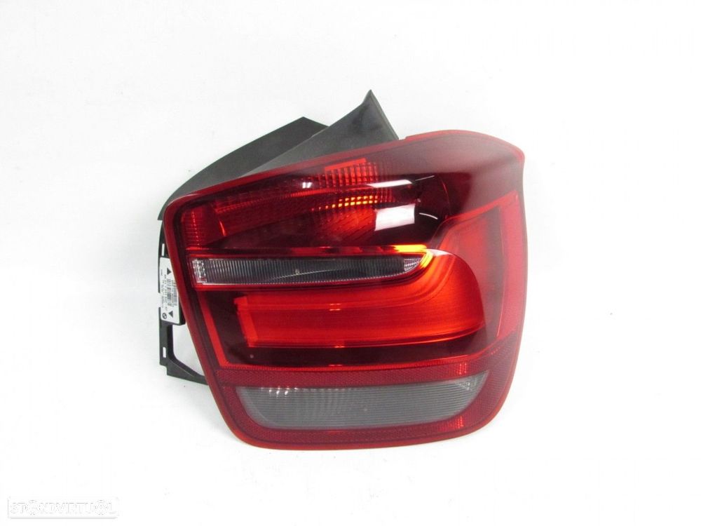 Farolim Led Direito/Trás Seminovo/ Original BMW 1 (F20)/BMW 1 (F21) 63217241542 - 1