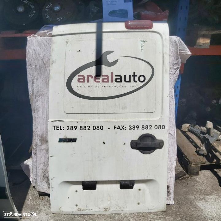Porta Tras Esquerda Fiat Doblo 2002 branca - 1