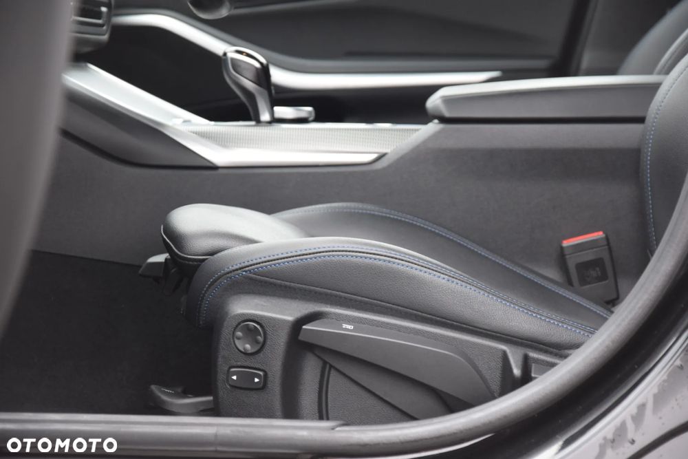 BMW Seria 3 320d xDrive Edition M Sport Shadow - 18