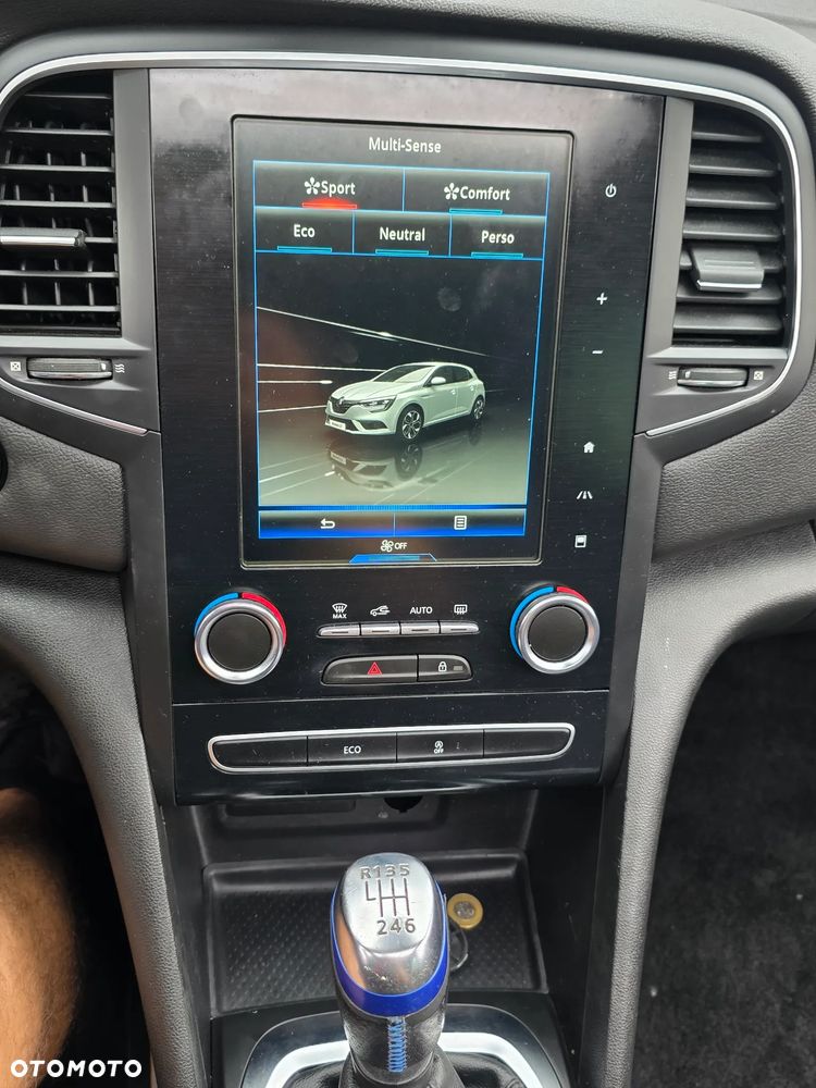Renault Megane 1.6 dCi Energy Bose Edition - 24