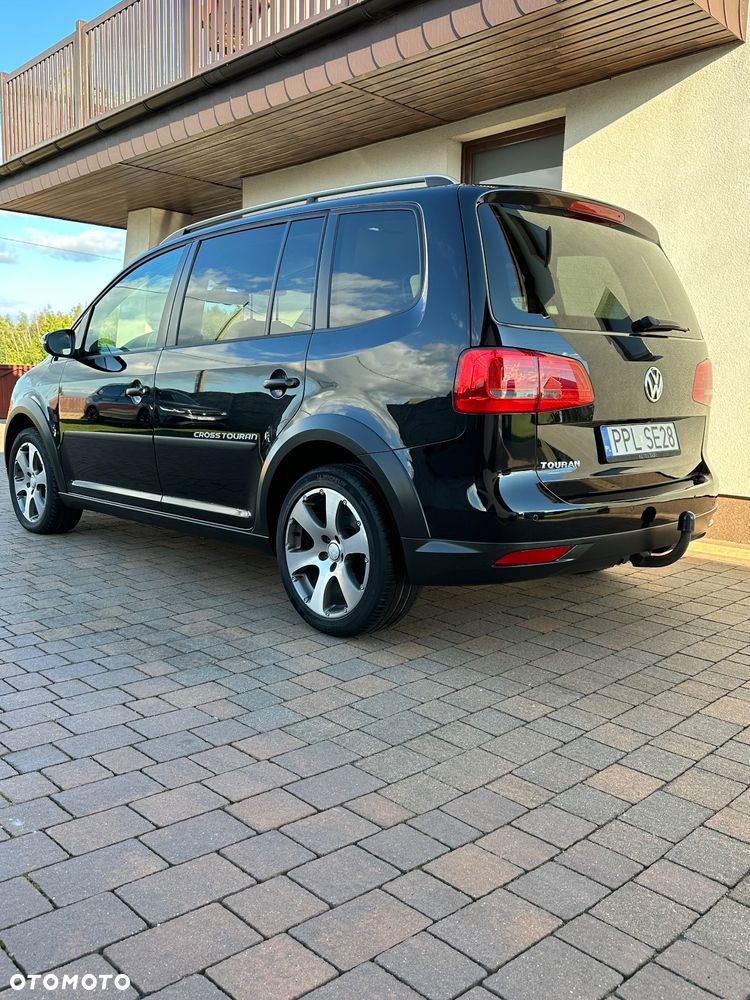 Volkswagen Touran 2.0 TDI DPF Cross - 3