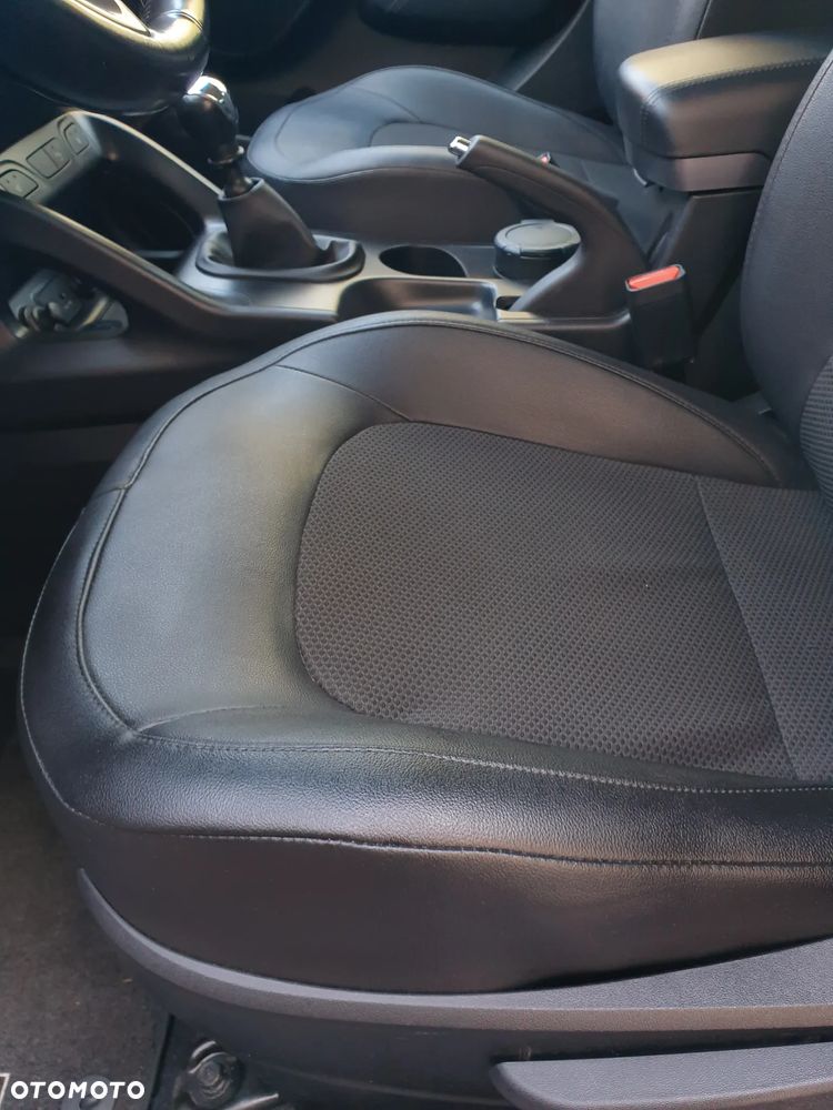 Hyundai ix35 1.6 2WD blue Style - 9