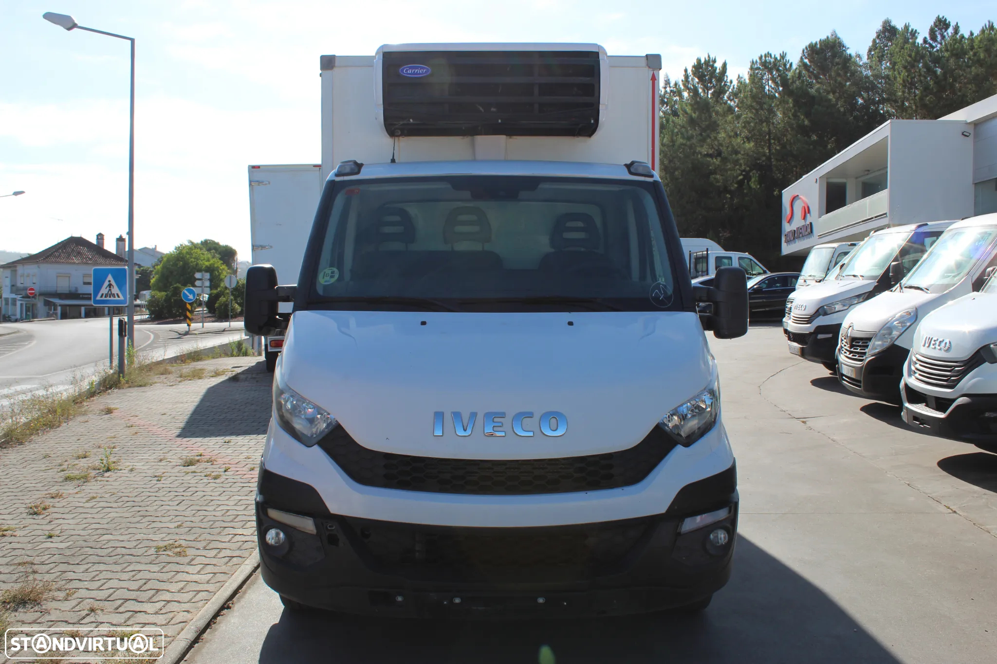 Iveco DAILY 35-130 FRIGORIFICO // CARRIER XARIOS 500 - 2