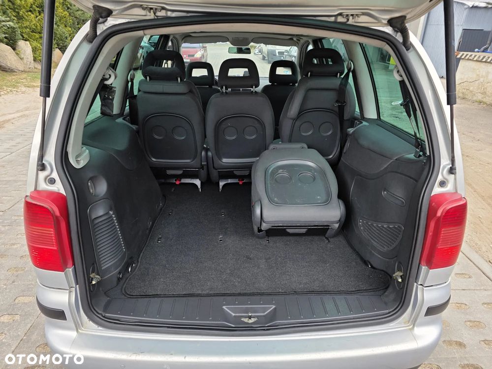 Volkswagen Sharan 1.9 TDI Basis - 13