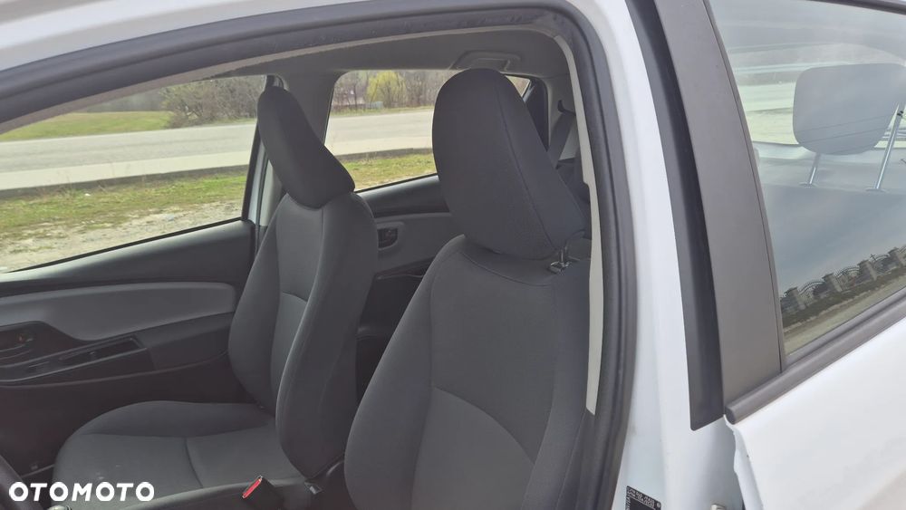 Toyota Yaris 1.5 Active - 9