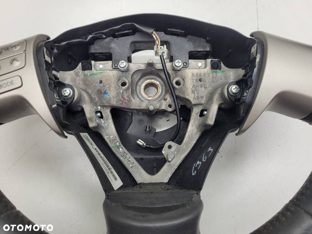 KIEROWNICA MULTIFUNKCJA SKÓRA TOYOTA COROLLA E15 607095272 ORYGINAŁ - 2