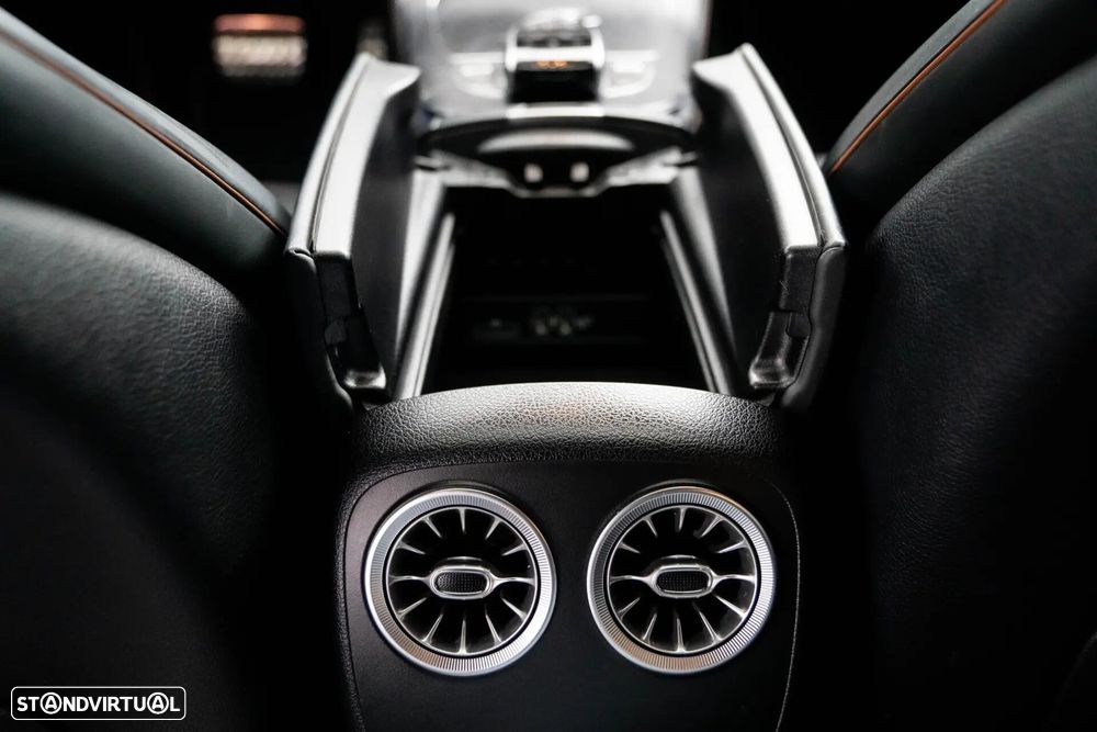 Mercedes-Benz CLS 350 d 4Matic AMG Line - 18