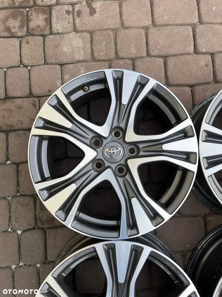 Oryginalne alufelgi Toyota 5x114,3 17 cali CZUJNIKI RAV4 BICOLOR - 9