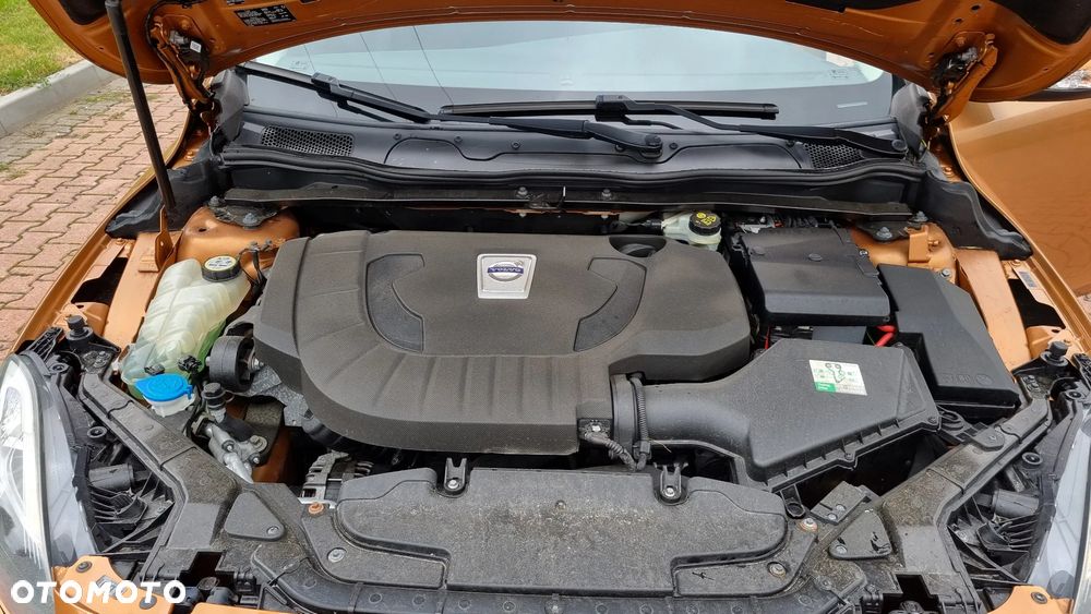 Volvo V40 Cross Country D3 Momentum - 38