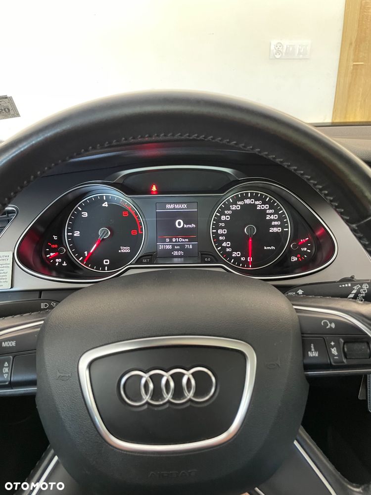 Audi A4 Avant - 10