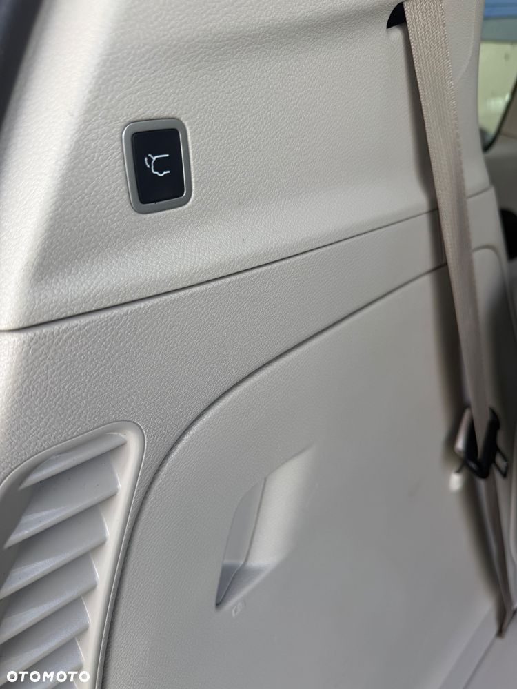 Chrysler Pacifica - 35