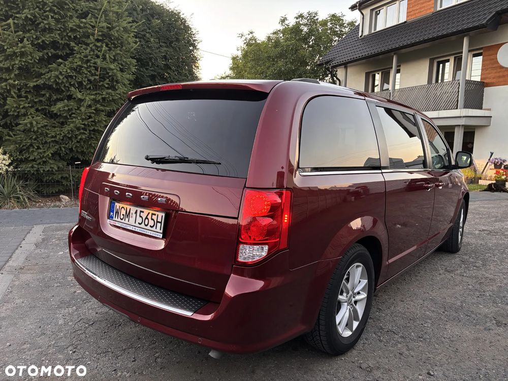 Dodge Grand Caravan 3.6 R/T - 4