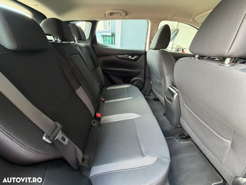 Nissan Qashqai 1.3 DIG-T SHIRO - 8