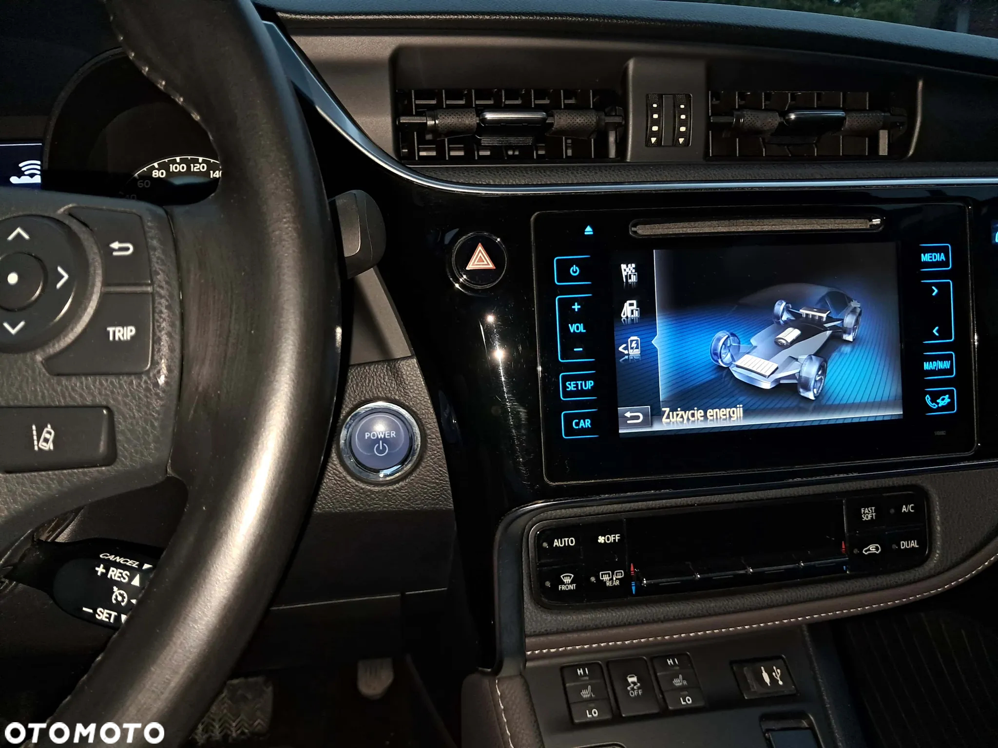 Toyota Auris Hybrid 135 Prestige - 23