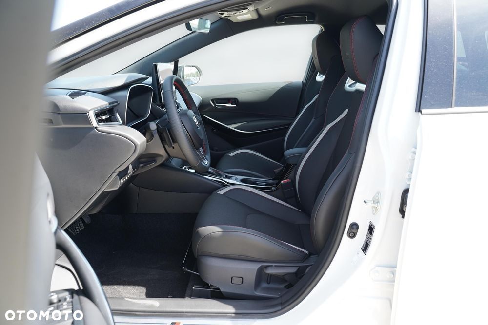 Toyota Corolla 1.8 Hybrid GR Sport - 12