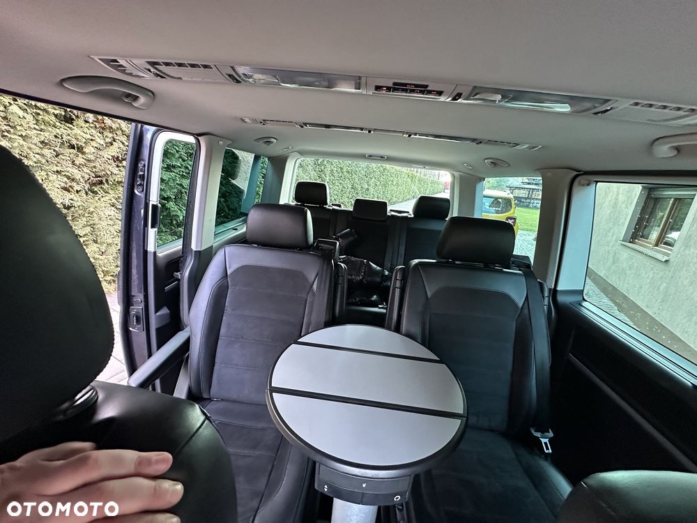 Volkswagen Multivan - 7