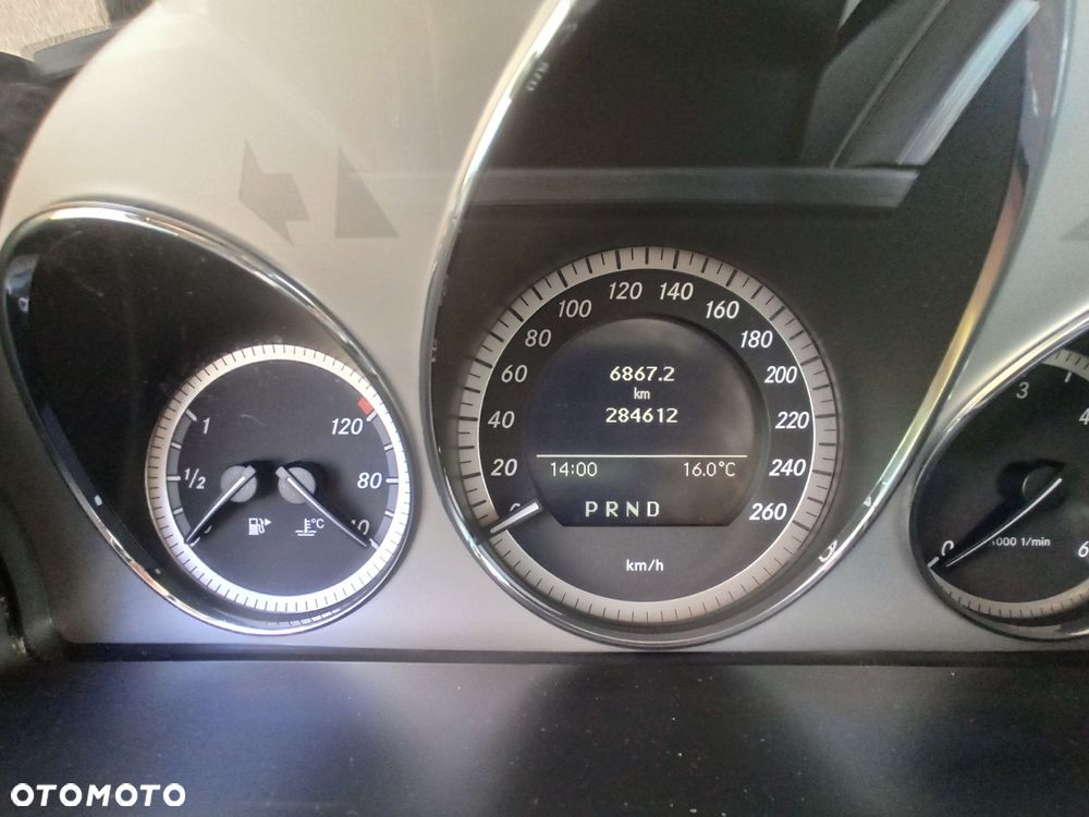 Mercedes-Benz GLK - 12
