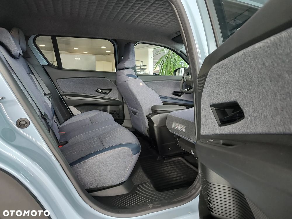 Renault 4 E-Tech 52kWh Comfort Range Techno - 12