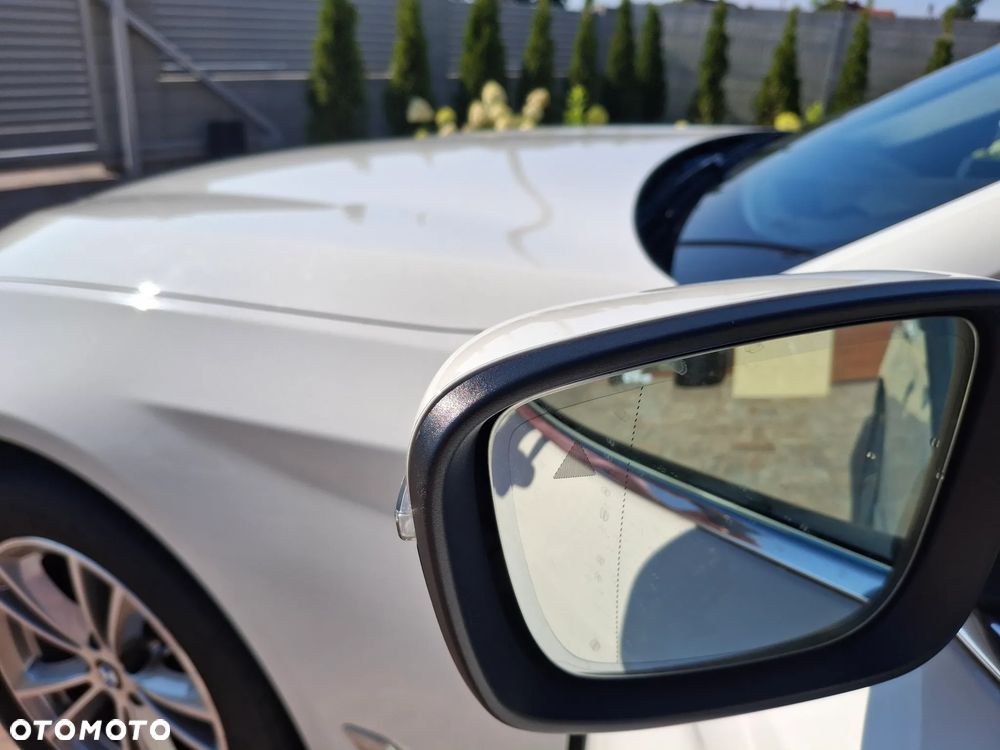 BMW Seria 5 520d Luxury Line - 10