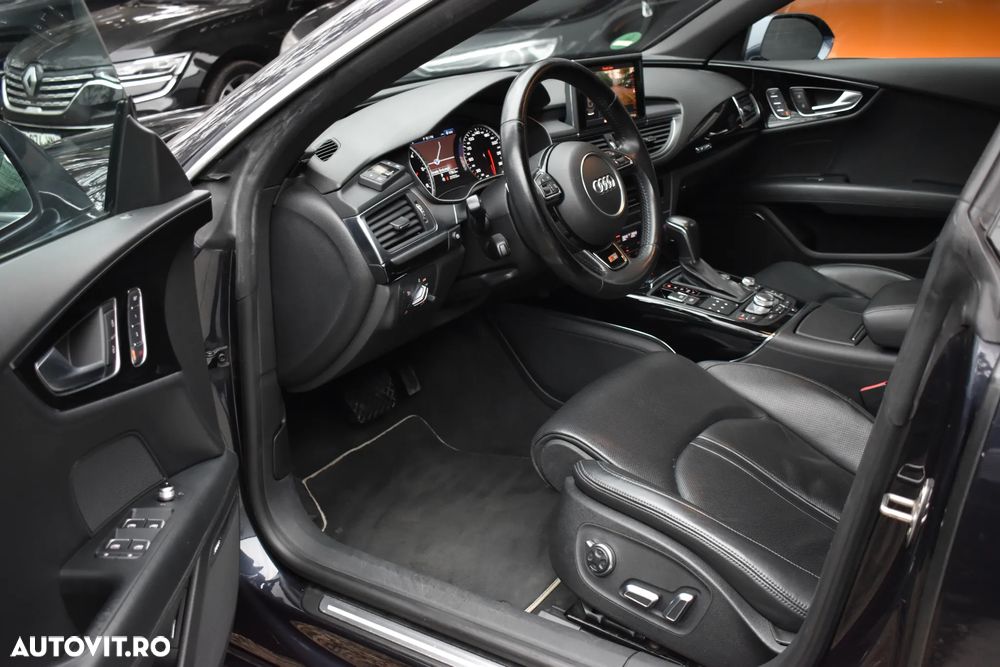 Audi A7 - 8