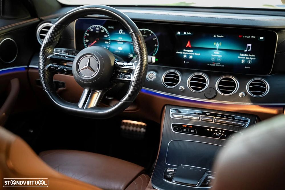 Mercedes-Benz E 300 de 4Matic 9G-TRONIC AMG Line - 41