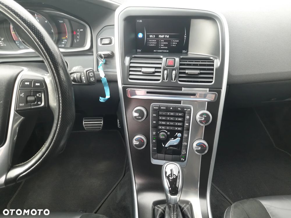 Volvo XC 60 D4 AWD Summum - 25