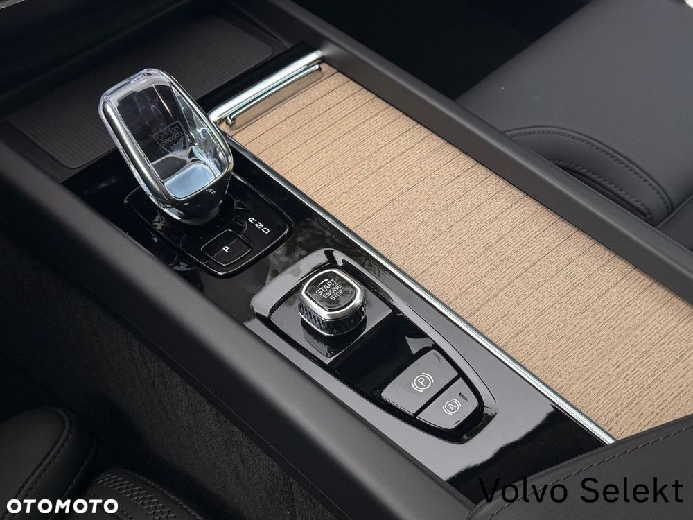 Volvo XC 60 - 25