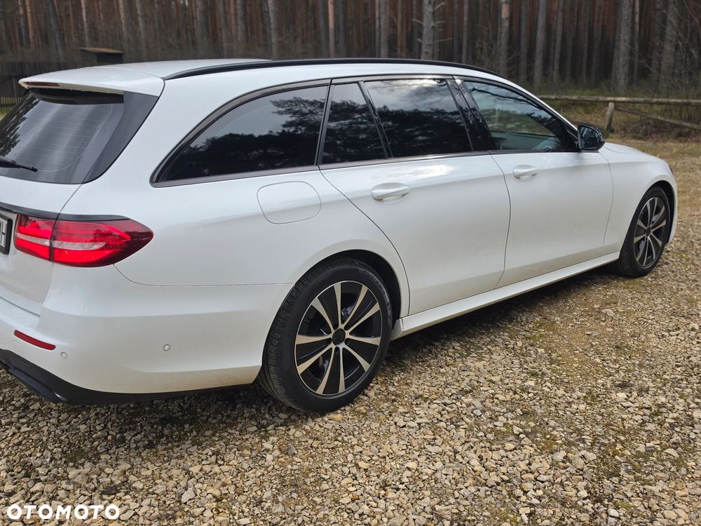 Mercedes-Benz Klasa E 400 d 4Matic 9G-TRONIC AMG Line - 8