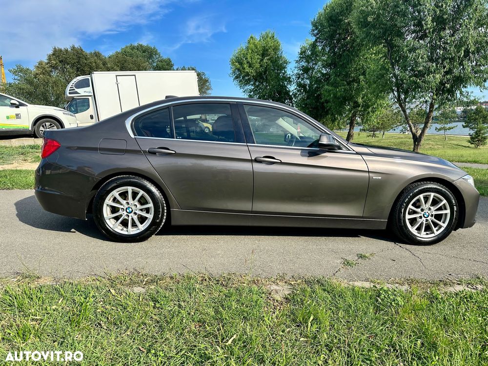 BMW Seria 3 320i EfficientDynamics Edition - 7