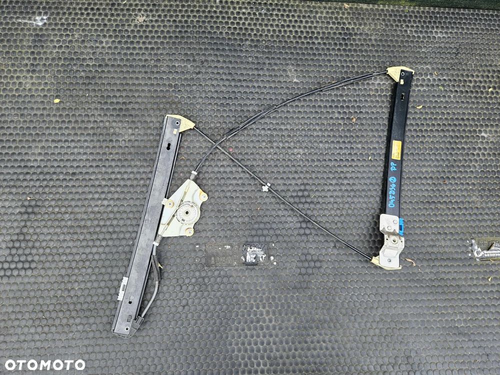 Podnosnik Szyby 8E0837462 Mechanizm Linki Prowadnica Prawy Przod Przedni AUDI A4 B6 B7 Seat Exeo Sedan Kombi - 1