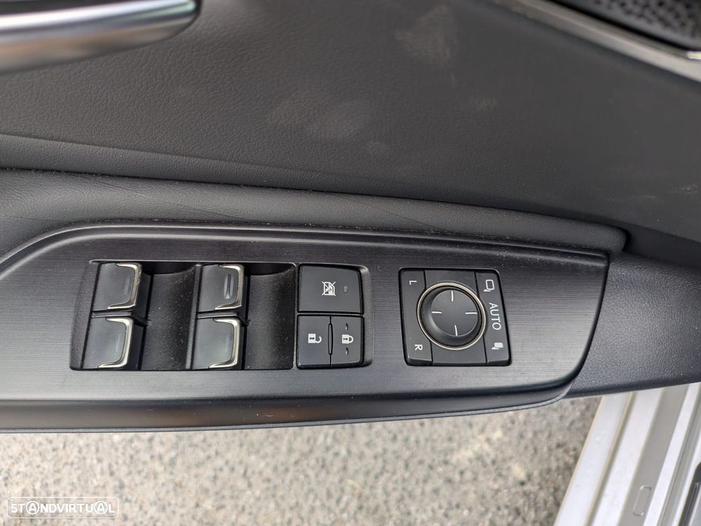Lexus ES 300h Executive+ - 9