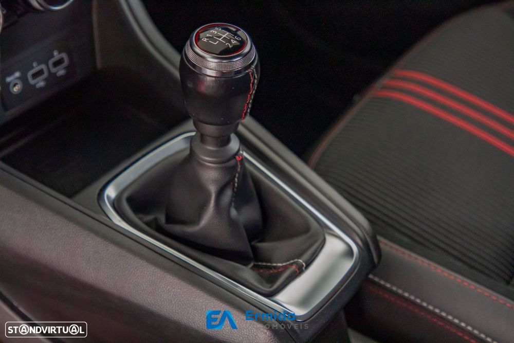 Renault Captur 1.3 TCe RS Line - 44