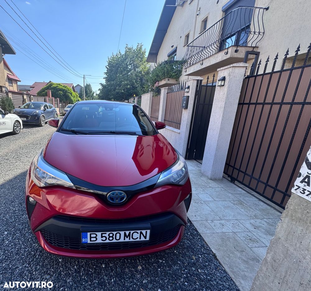 Toyota C-Hr 2020 photo 2