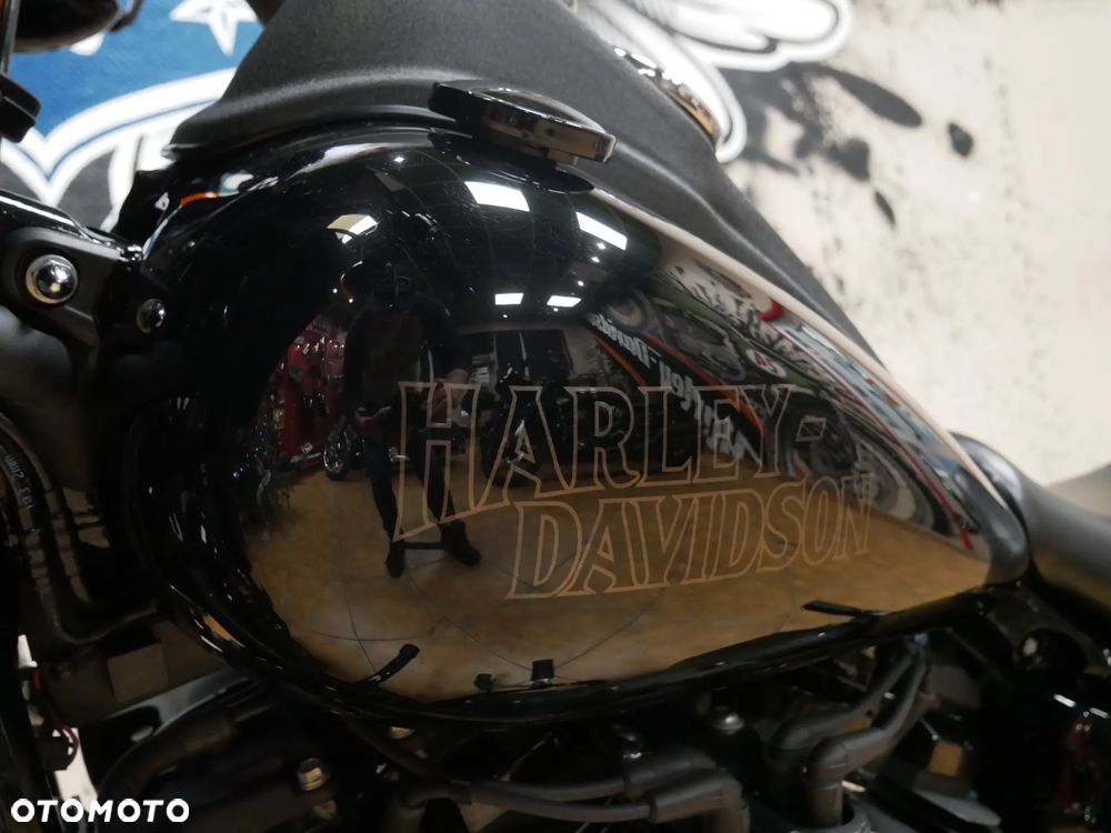 Harley-Davidson Softail Low Rider - 17