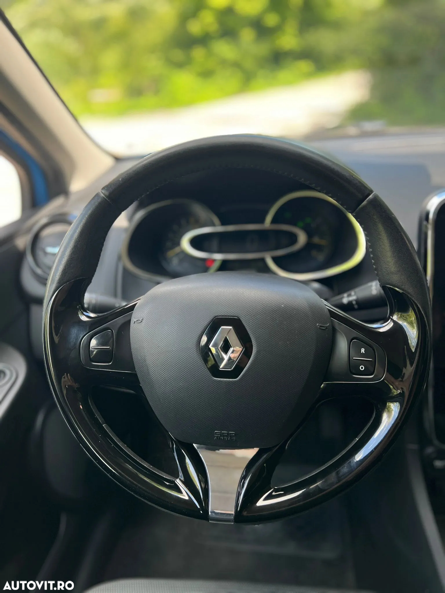 Renault Clio TCe 90 Luxe - 10