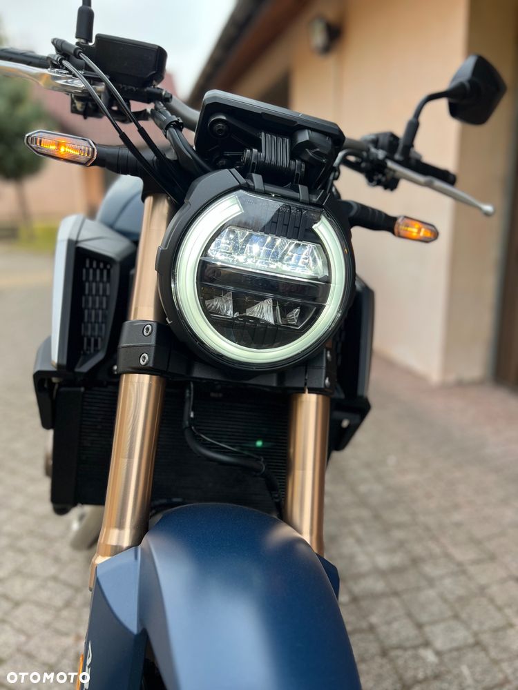 Honda CB - 15