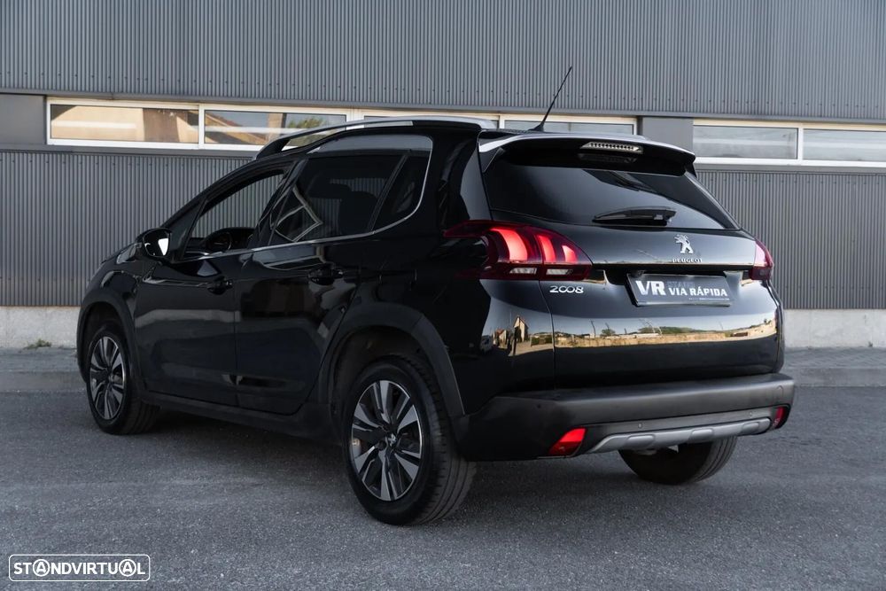 Peugeot 2008 1.2 PureTech Signature - 7