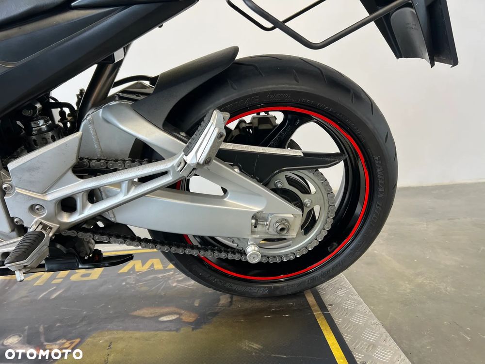 Suzuki GSR - 30