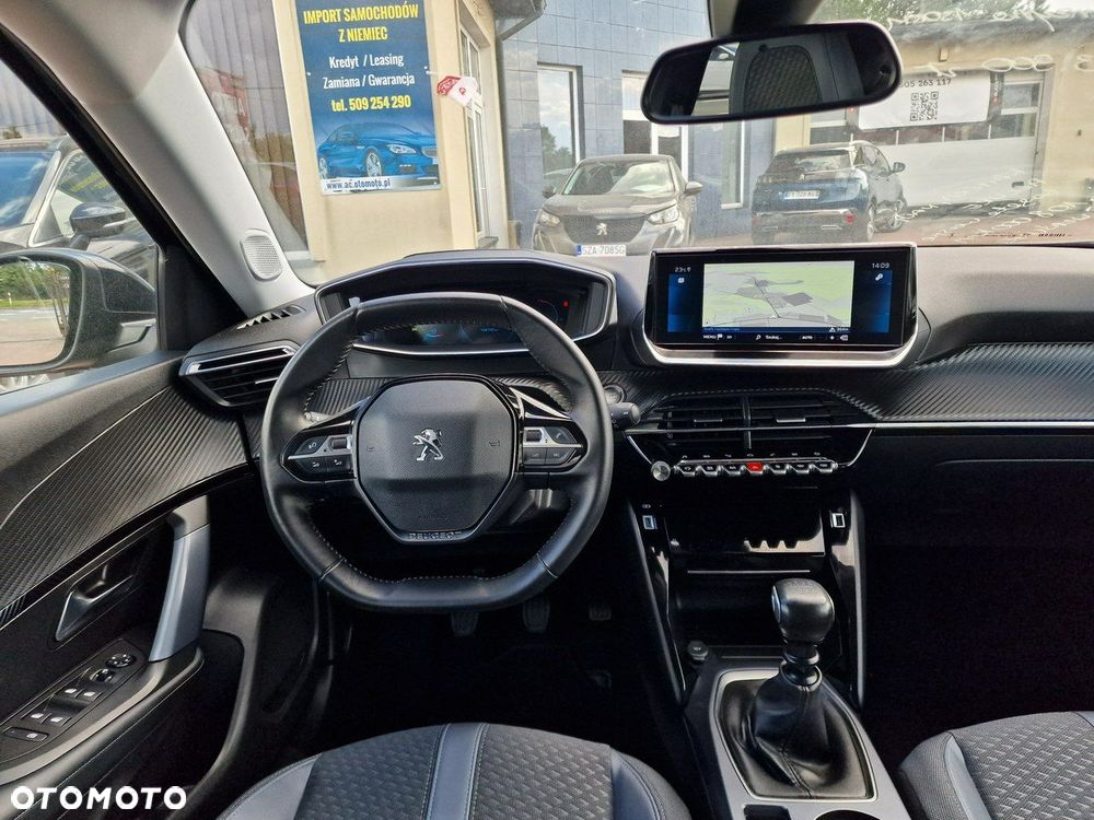 Peugeot 2008 1.2 Pure Tech GPF Allure S&S - 19