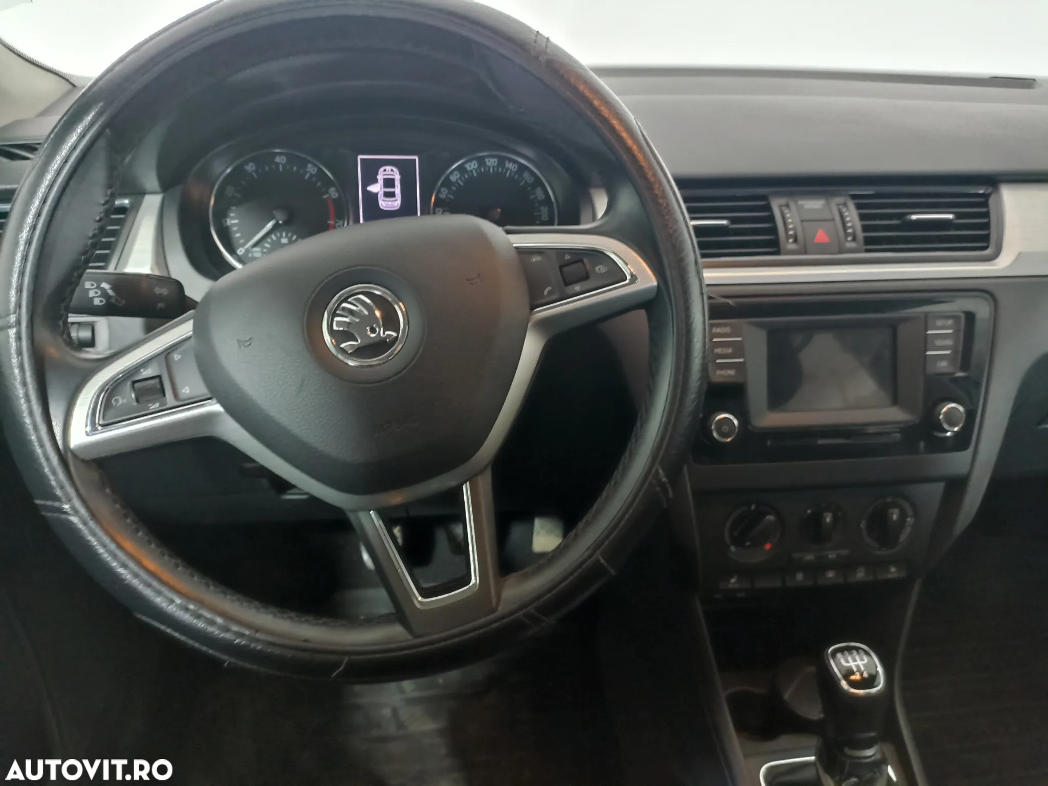 Skoda RAPID 1.2 TSI Active - 8